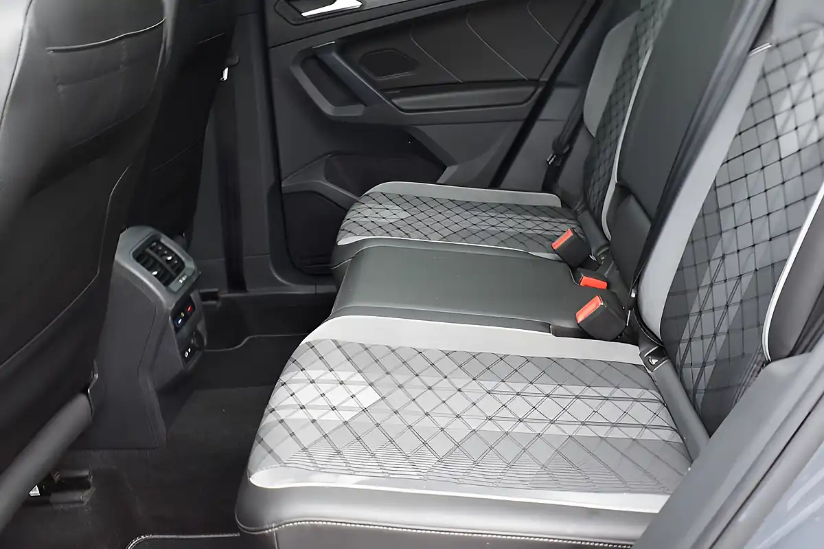 Used 2021 Volkswagen Tiguan R-Line Grey - Interior and Exterior details 9