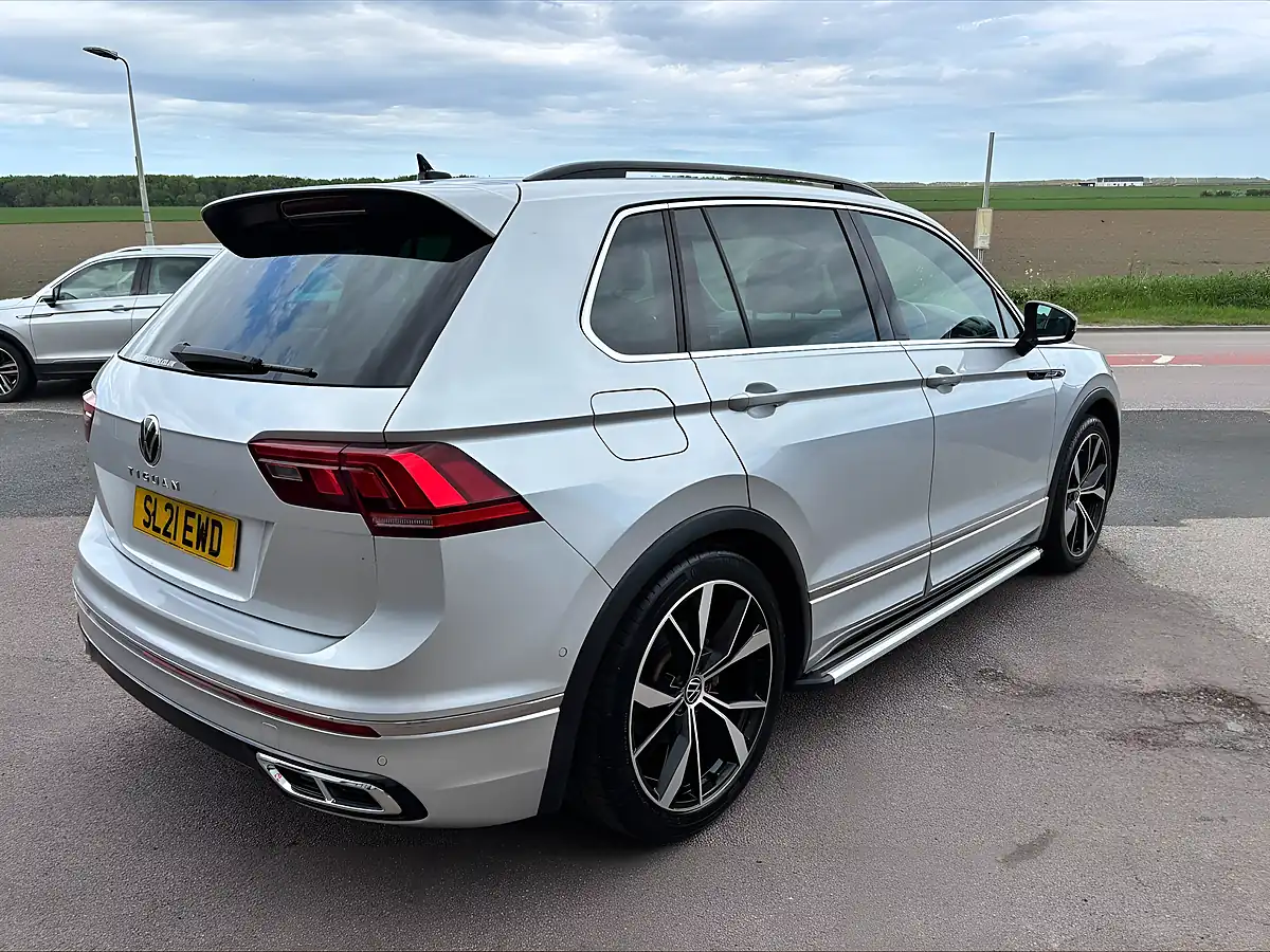 Used 2021 Volkswagen Tiguan R-Line Silver - Interior and Exterior details 3