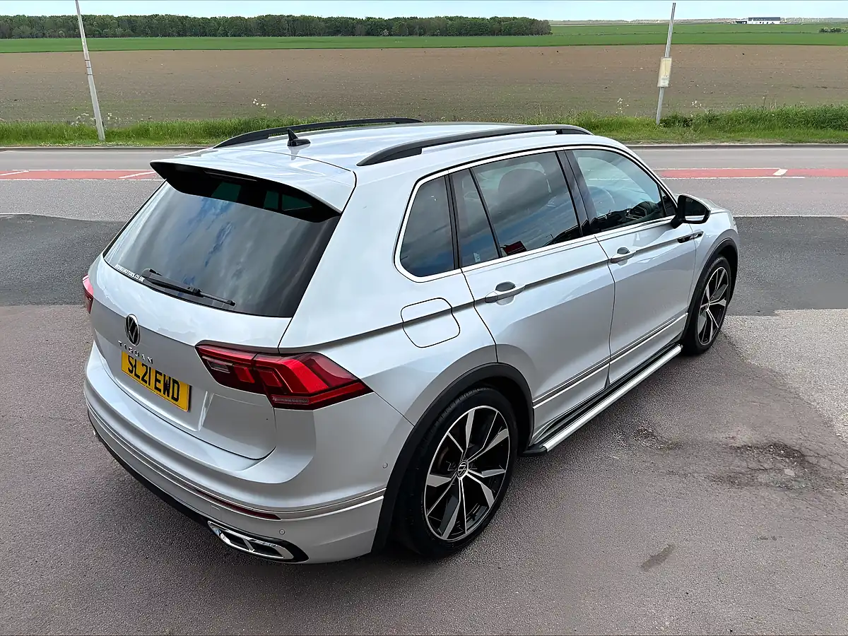 Used 2021 Volkswagen Tiguan R-Line Silver - Interior and Exterior details 4