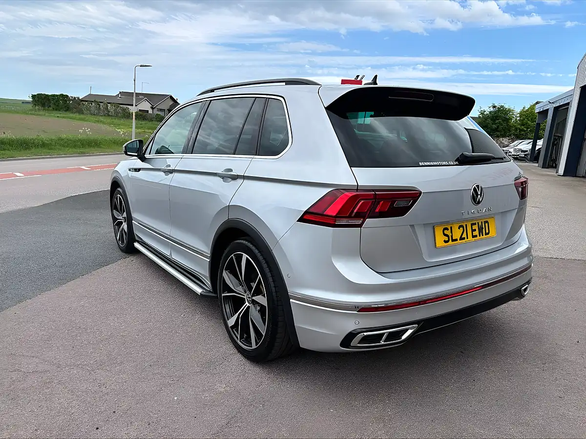 Used 2021 Volkswagen Tiguan R-Line Silver - Interior and Exterior details 5