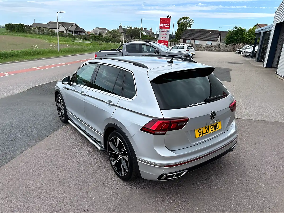 Used 2021 Volkswagen Tiguan R-Line Silver - Interior and Exterior details 6