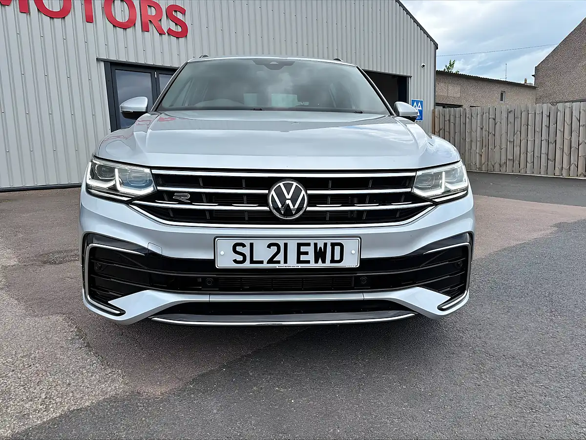 Used 2021 Volkswagen Tiguan R-Line Silver - Interior and Exterior details 7