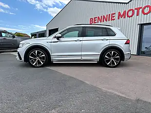 Used 2021 Volkswagen Tiguan R-Line Silver - Interior and Exterior details 8