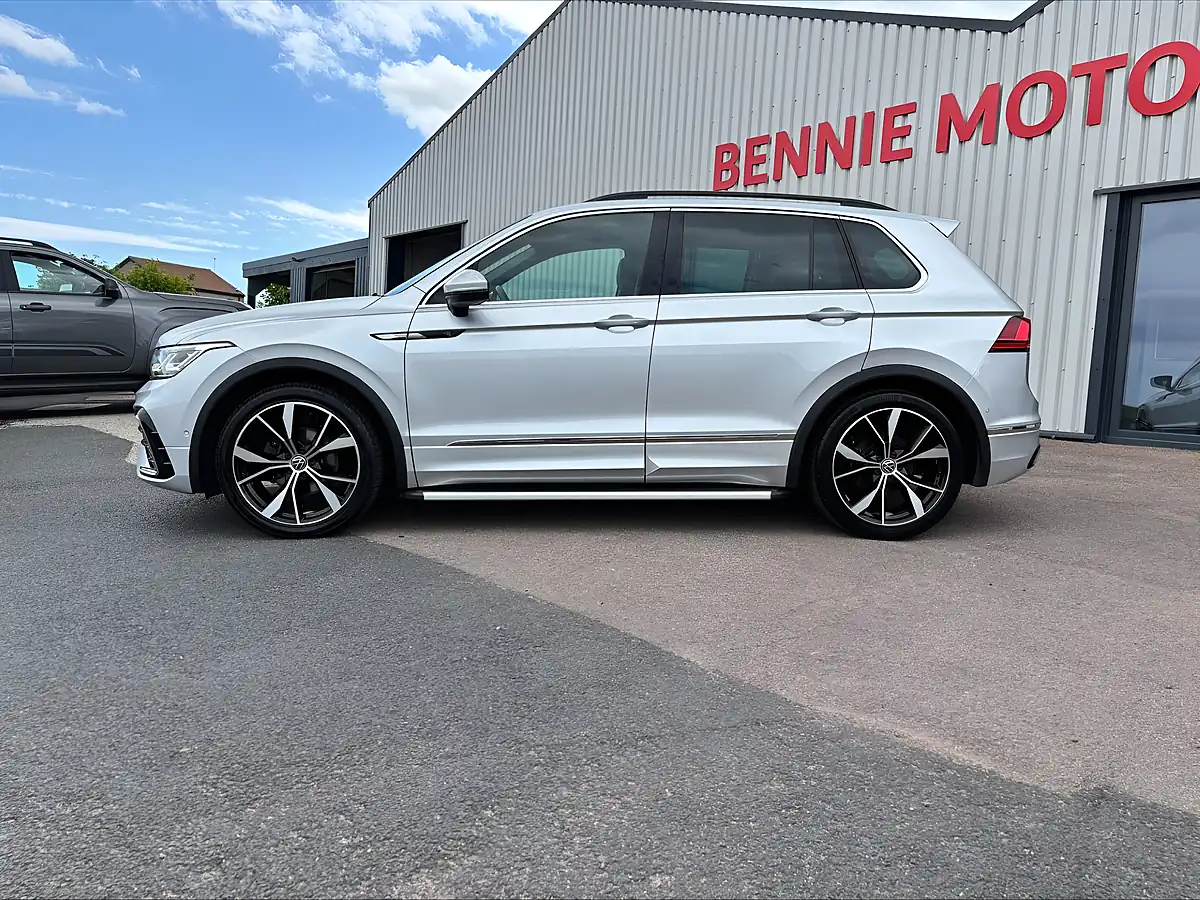 Used 2021 Volkswagen Tiguan R-Line Silver - Interior and Exterior details 8