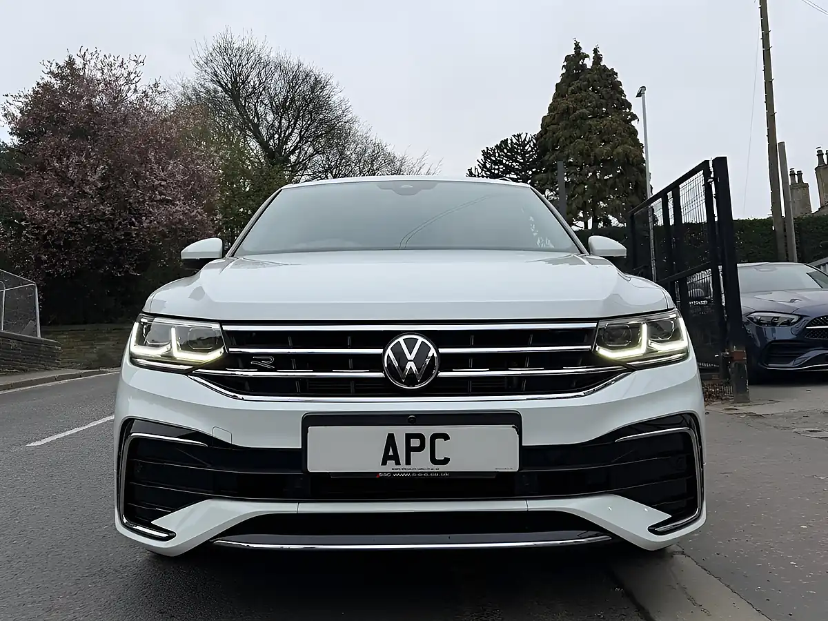 Used 2021 Volkswagen Tiguan R-Line White - Interior and Exterior details 2