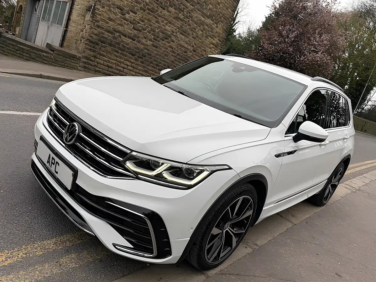Used 2021 Volkswagen Tiguan R-Line White - Interior and Exterior details 3