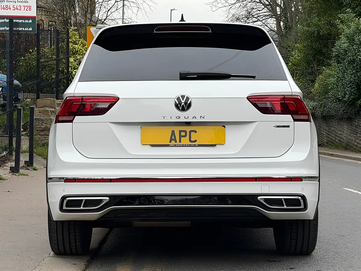 Used 2021 Volkswagen Tiguan R-Line White - Interior and Exterior details 5