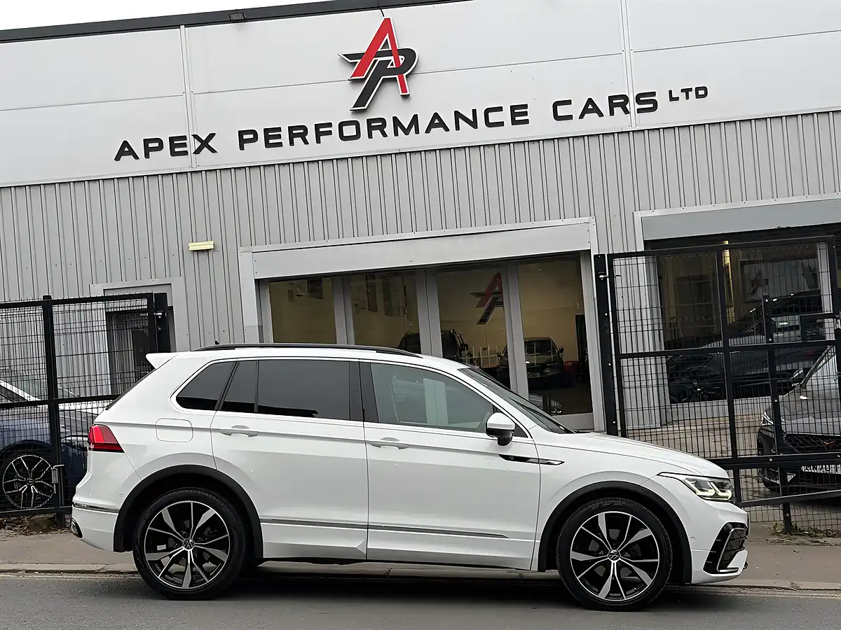 Used 2021 Volkswagen Tiguan R-Line White - Interior and Exterior details 7