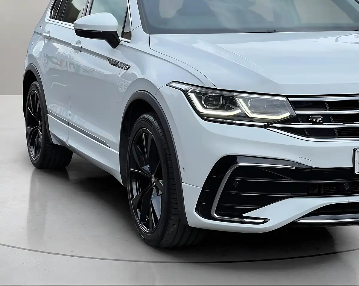 Used 2021 Volkswagen Tiguan R-Line White - Interior and Exterior details 13