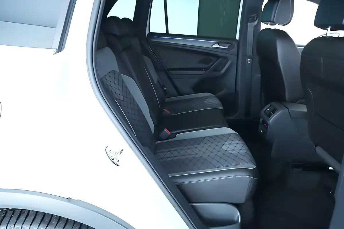 Used 2021 Volkswagen Tiguan R-Line White - Interior and Exterior details 10