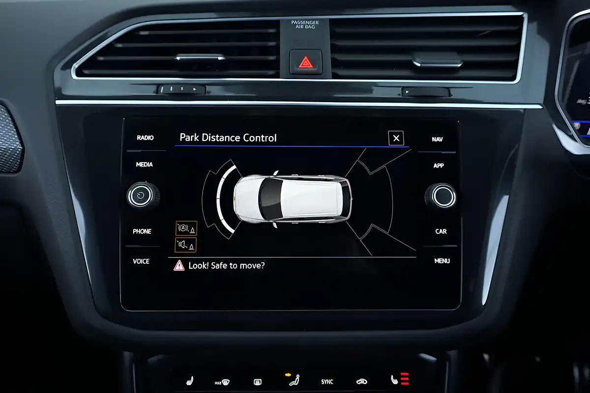 Used 2021 Volkswagen Tiguan R-Line White - Interior and Exterior details 18