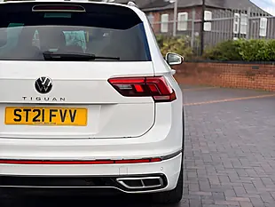 Used 2021 Volkswagen Tiguan R-Line White - Interior and Exterior details 13