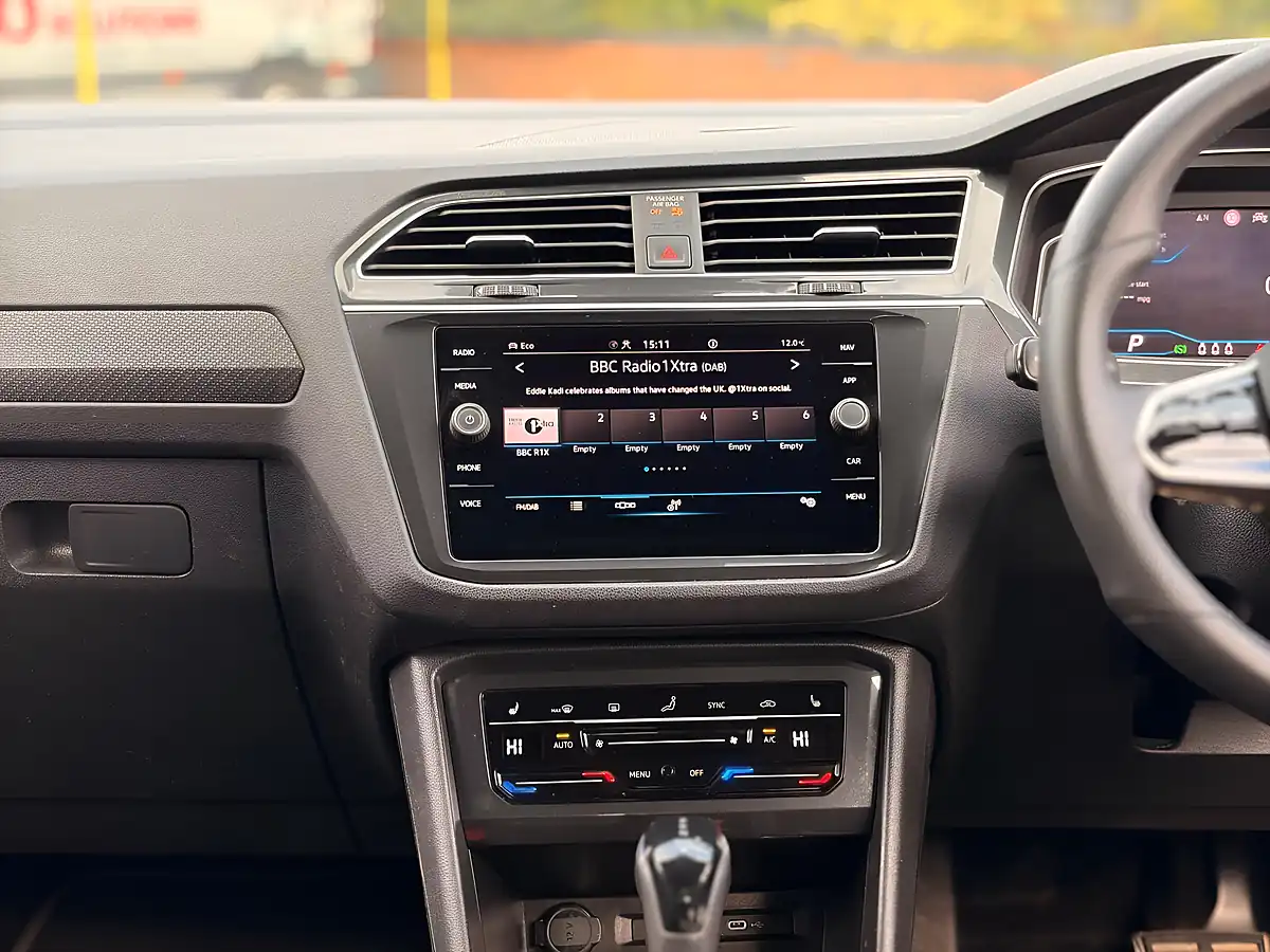 Used 2021 Volkswagen Tiguan R-Line White - Interior and Exterior details 16