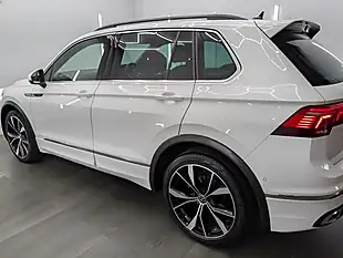 Used 2021 Volkswagen Tiguan R-Line White - Interior and Exterior details 6
