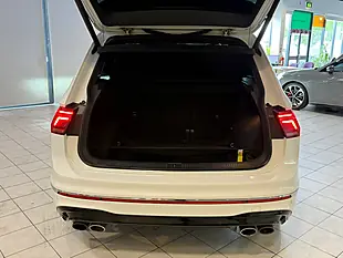 Used 2021 Volkswagen Tiguan R White - Interior and Exterior details 10