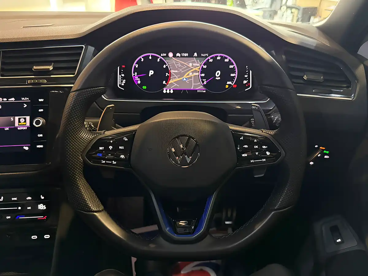 Used 2021 Volkswagen Tiguan R White - Interior and Exterior details 14