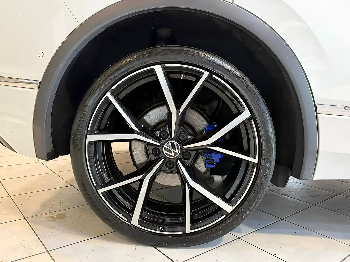 Used 2021 Volkswagen Tiguan R White - Interior and Exterior details 19