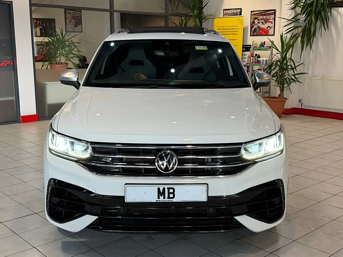 Used 2021 Volkswagen Tiguan R White - Interior and Exterior details 4