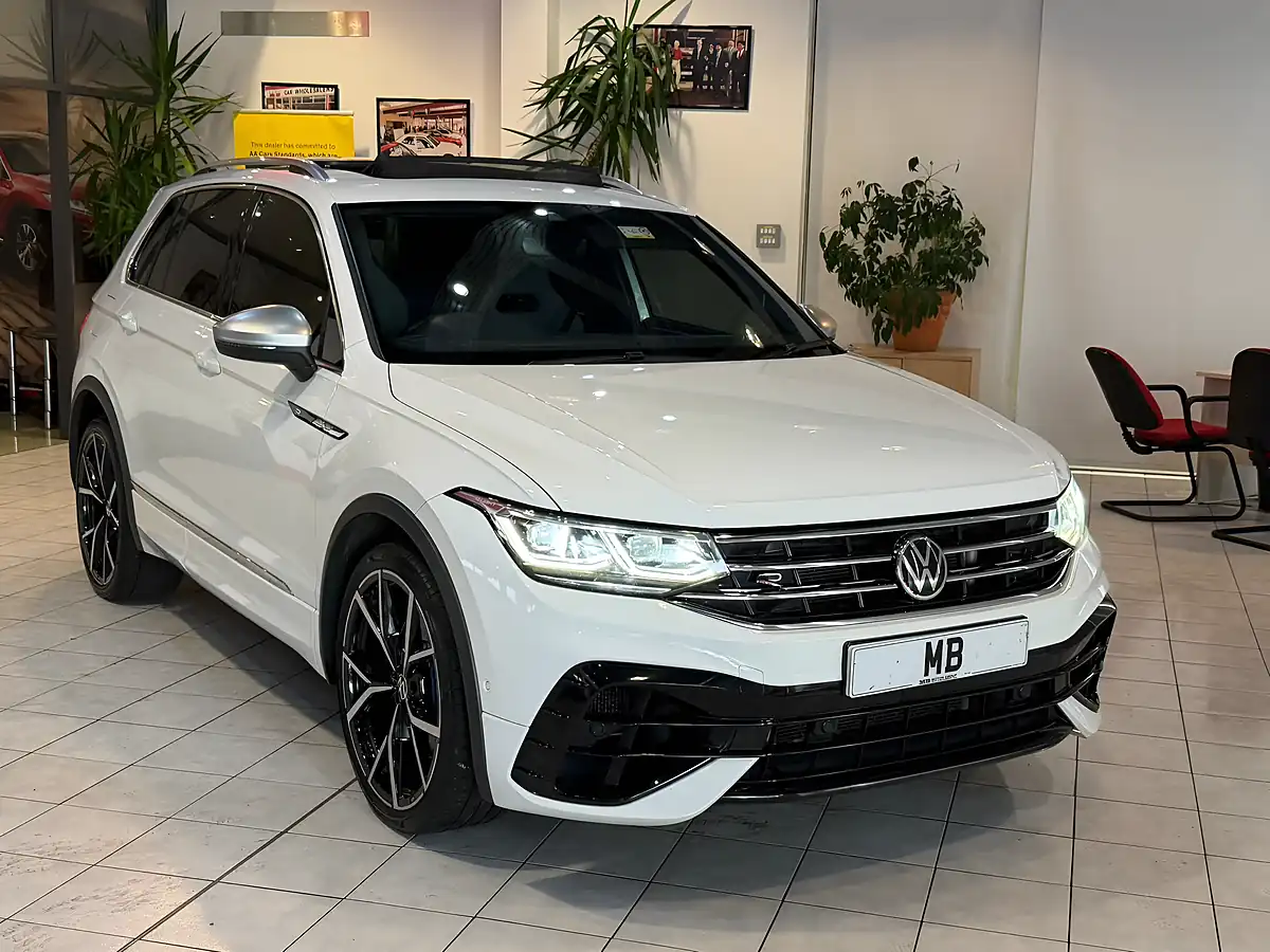 Used 2021 Volkswagen Tiguan R White - Interior and Exterior details 5