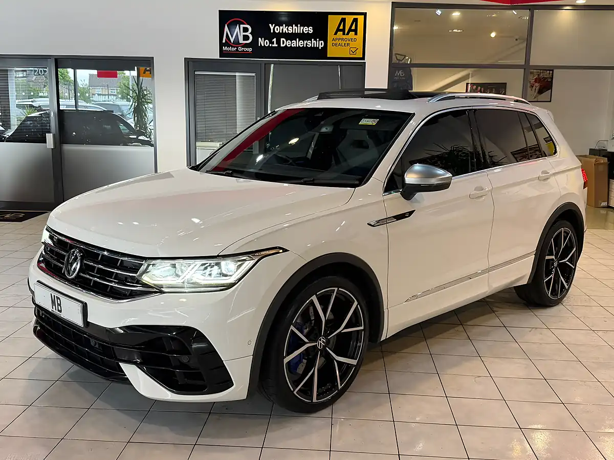 Used 2021 Volkswagen Tiguan R White - Interior and Exterior details 7