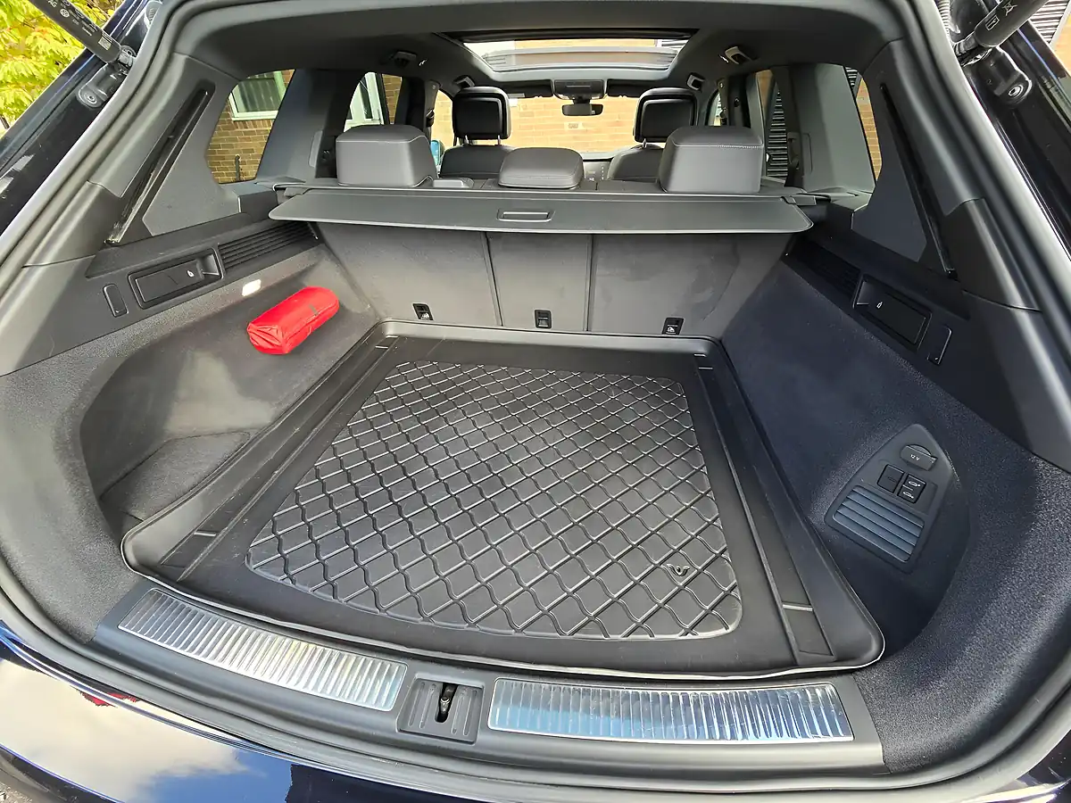Used 2021 Volkswagen Touareg Black Edition Black - Interior and Exterior details 15