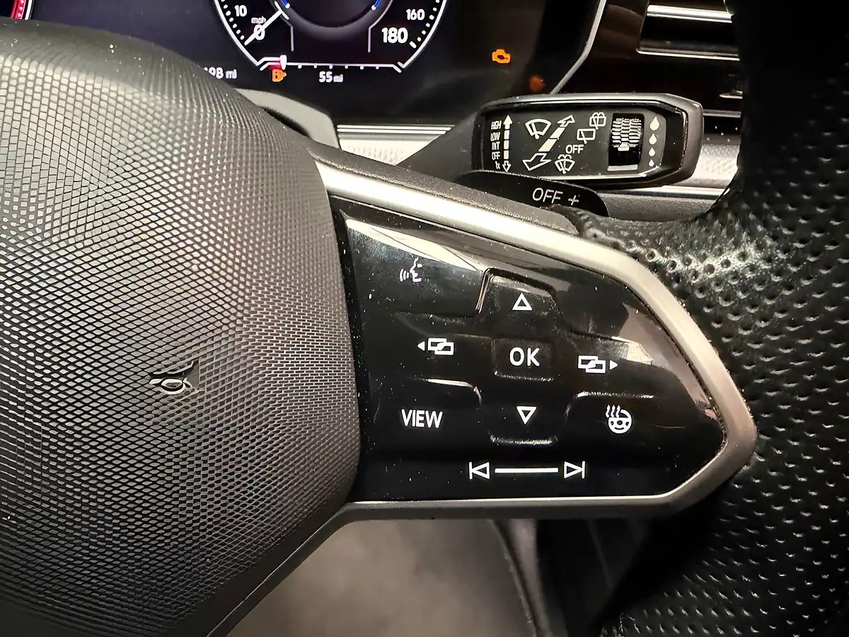 Used 2021 Volkswagen Touareg Black Edition R-Line Silicon Grey - Interior and Exterior details 17