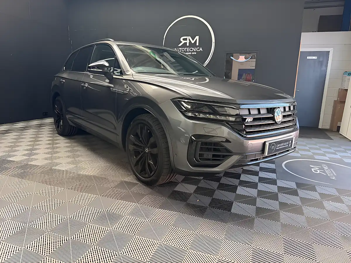 Used 2021 Volkswagen Touareg Black Edition R-Line Silicon Grey - Interior and Exterior details 2