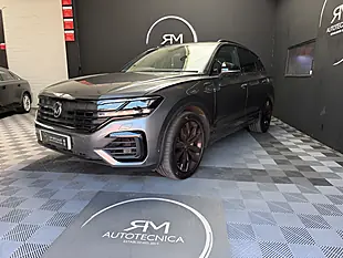 Used 2021 Volkswagen Touareg Black Edition R-Line Silicon Grey - Interior and Exterior details 4