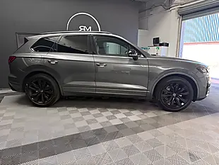 Used 2021 Volkswagen Touareg Black Edition R-Line Silicon Grey - Interior and Exterior details 6