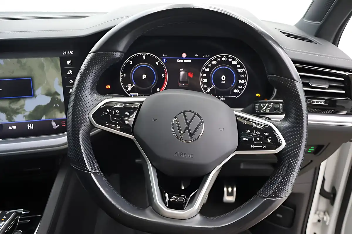 Used 2021 Volkswagen Touareg Black Edition White - Interior and Exterior details 20