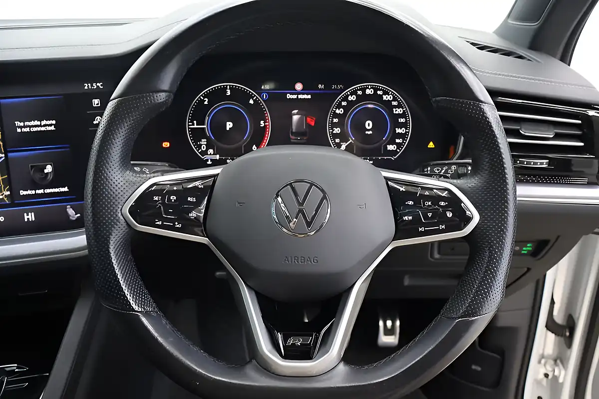 Used 2021 Volkswagen Touareg Black Edition White - Interior and Exterior details 8