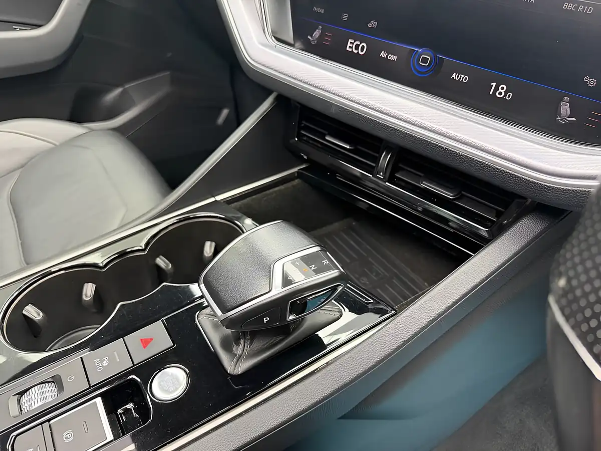 Used 2021 Volkswagen Touareg Black Edition White - Interior and Exterior details 11
