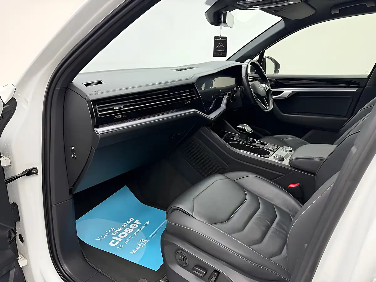 Used 2021 Volkswagen Touareg Black Edition White - Interior and Exterior details 17