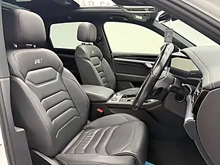 Used 2021 Volkswagen Touareg Black Edition White - Interior and Exterior details 8