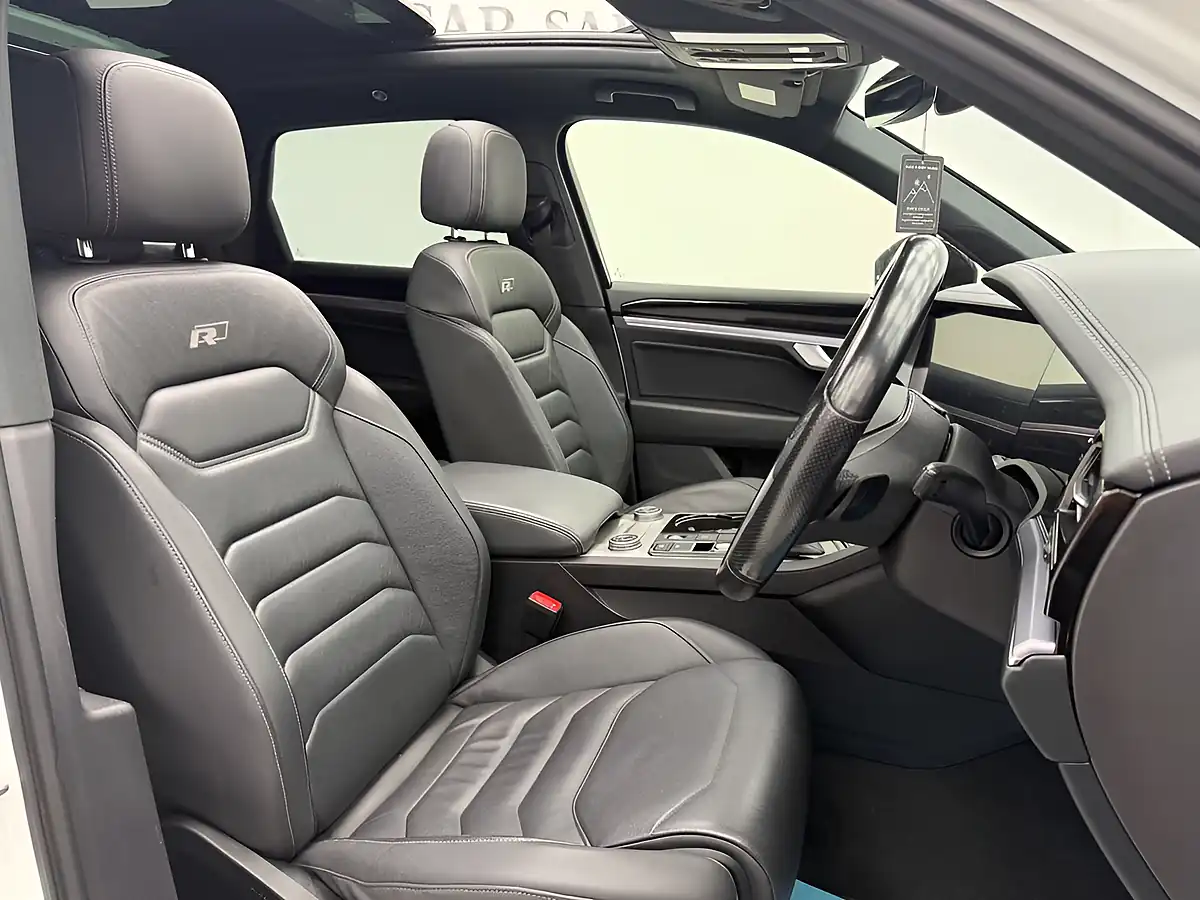 Used 2021 Volkswagen Touareg Black Edition White - Interior and Exterior details 8