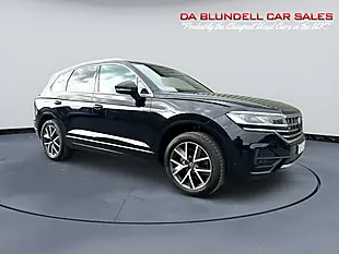 Used 2021 Volkswagen Touareg R-Line Black - Interior and Exterior details 10
