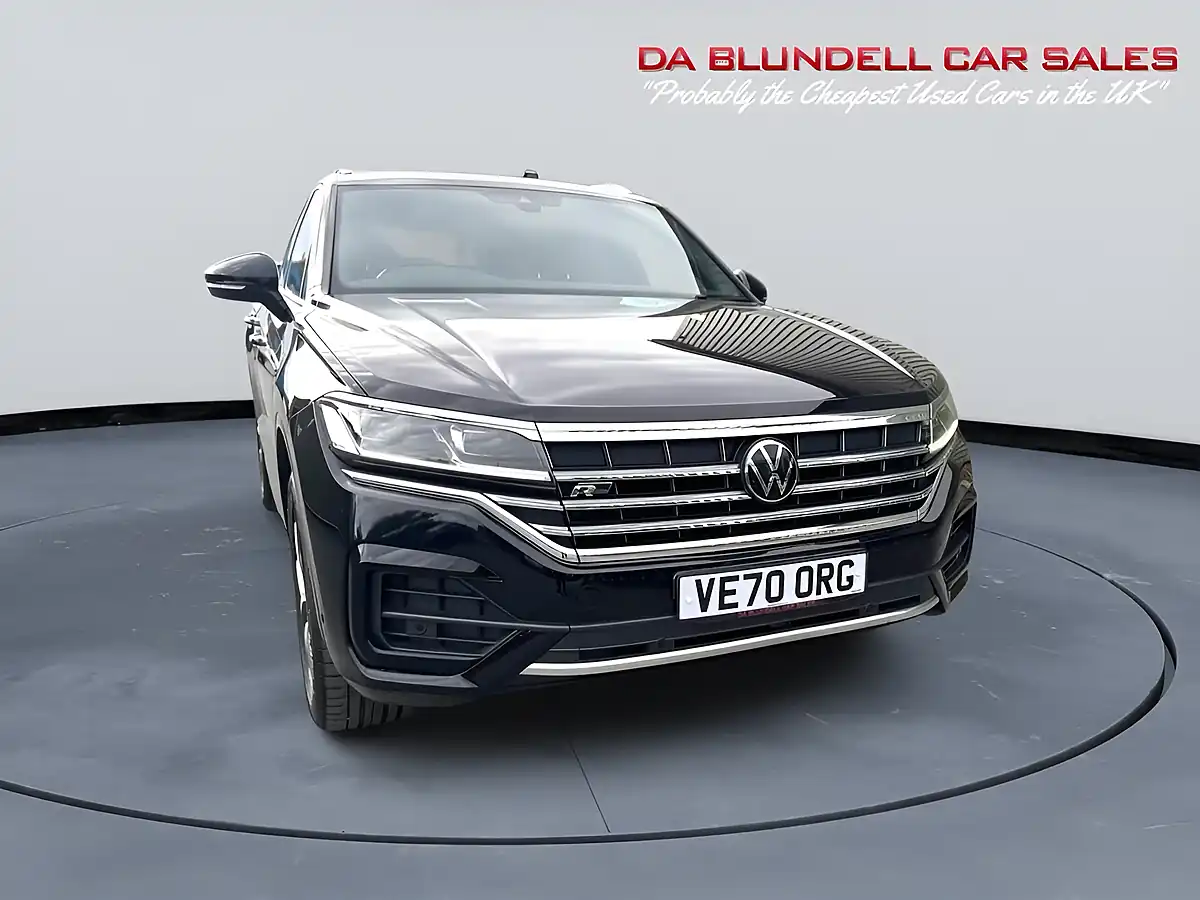 Used 2021 Volkswagen Touareg R-Line Black - Interior and Exterior details 11