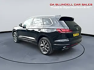Used 2021 Volkswagen Touareg R-Line Black - Interior and Exterior details 12