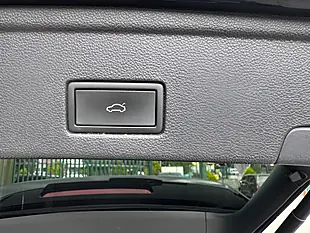 Used 2021 Volkswagen Touareg R-Line Black - Interior and Exterior details 17