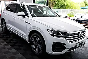 Used 2021 Volkswagen Touareg R-Line Tech Oryx White Metallic - Interior and Exterior details 9