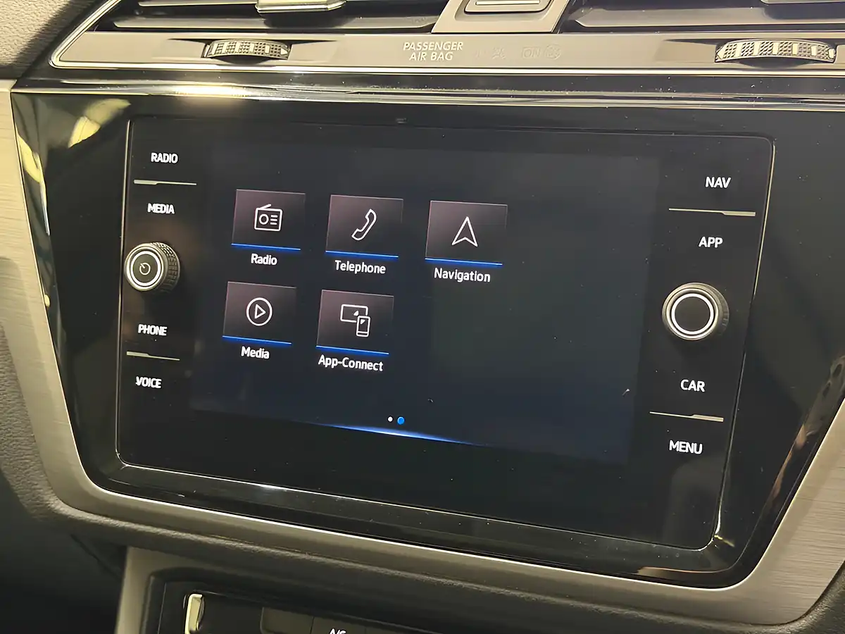 Used 2021 Volkswagen Touran Se Family Atlantic Blue - Interior and Exterior details 16