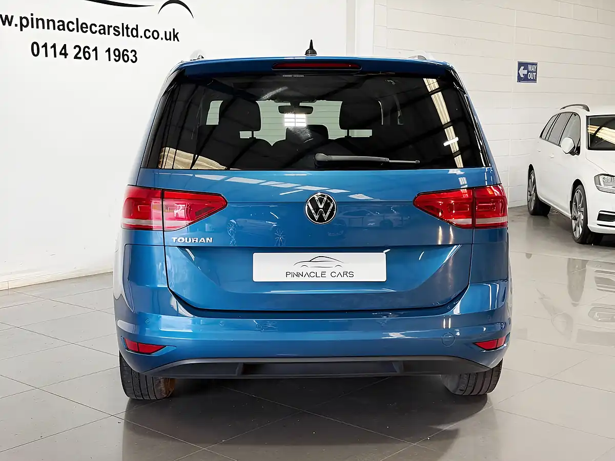 Used 2021 Volkswagen Touran Se Family Atlantic Blue - Interior and Exterior details 6