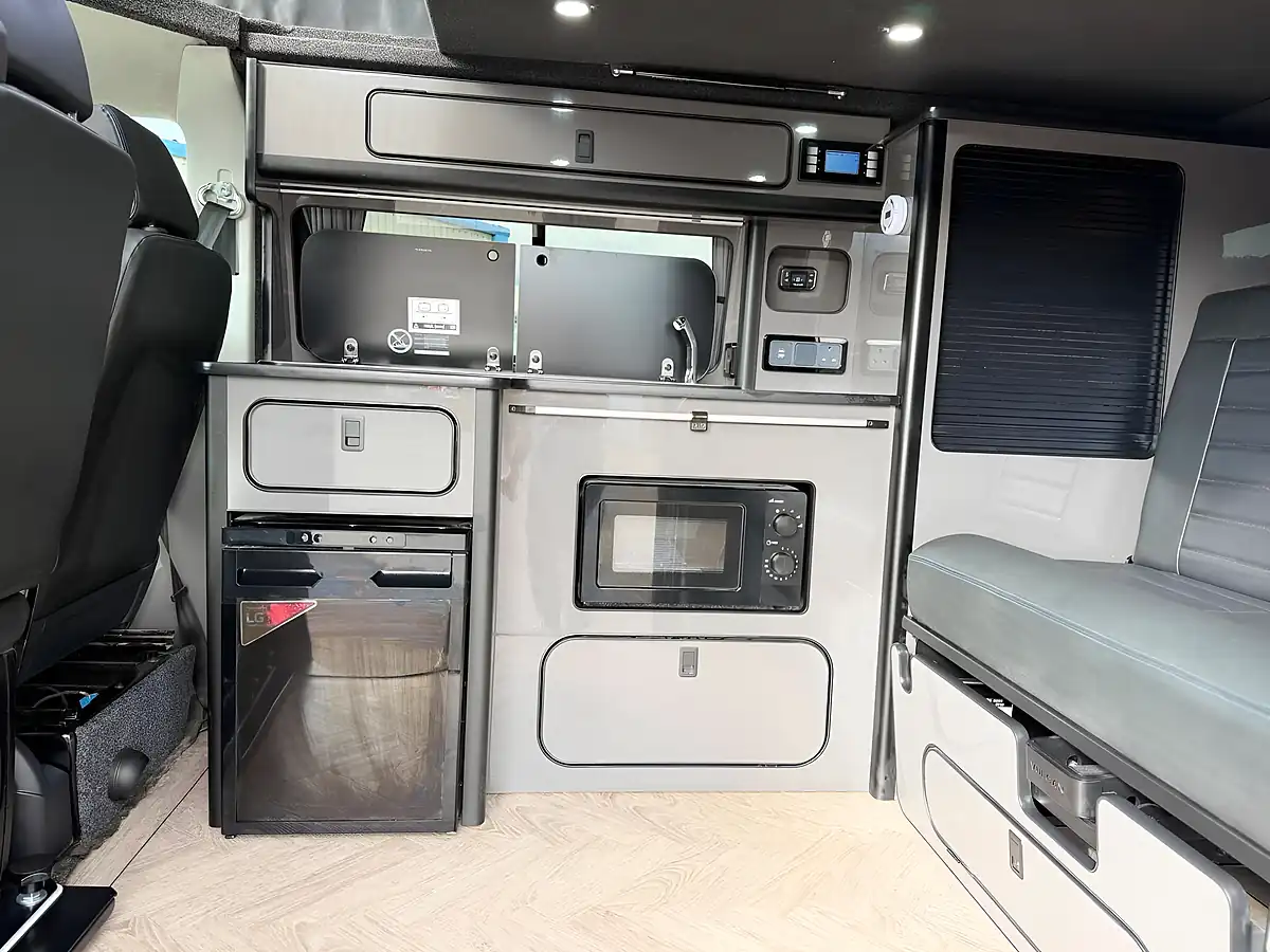 Used 2021 Volkswagen Transporter Campervan Black - Interior and Exterior details 19