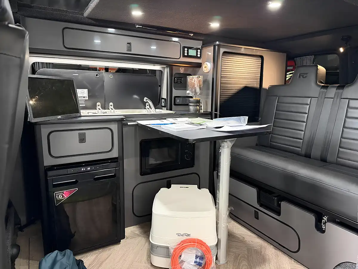 Used 2021 Volkswagen Transporter Campervan Black - Interior and Exterior details 3