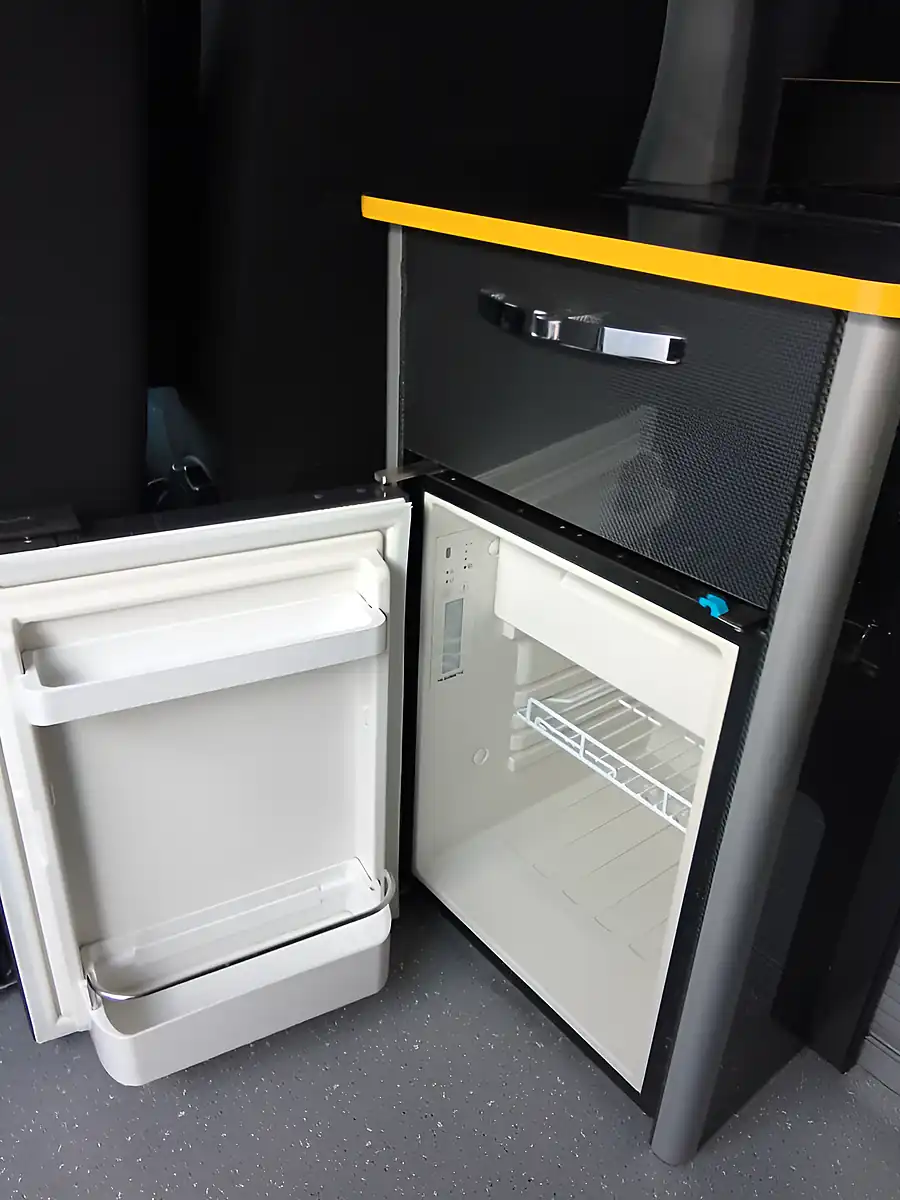 Used 2021 Volkswagen Transporter Campervan Yellow - Interior and Exterior details 11