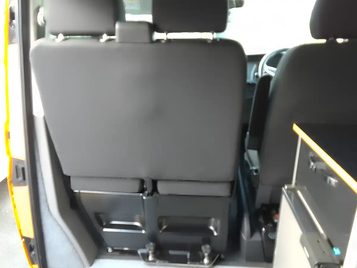 Used 2021 Volkswagen Transporter Campervan Yellow - Interior and Exterior details 19