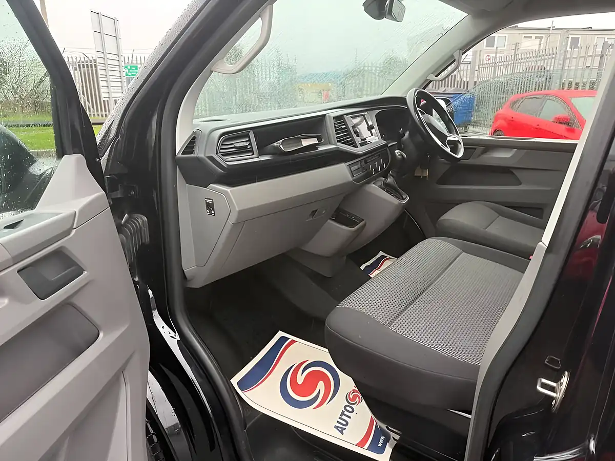 Used 2021 Volkswagen Transporter H-Line Black - Interior and Exterior details 10