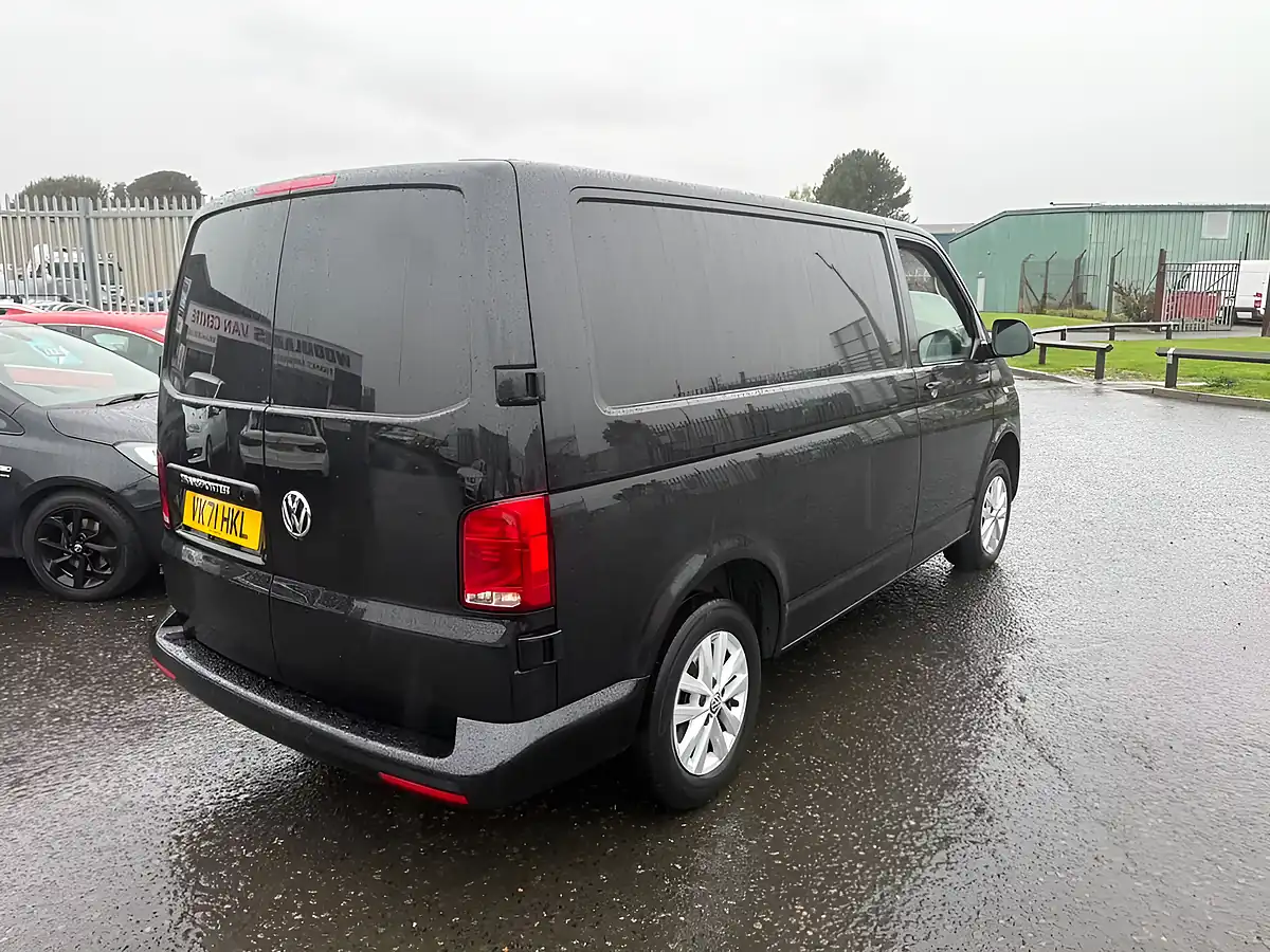 Used 2021 Volkswagen Transporter H-Line Black - Interior and Exterior details 6