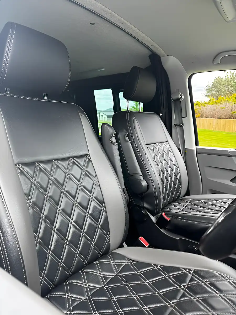Used 2021 Volkswagen Transporter Highline Black - Interior and Exterior details 10