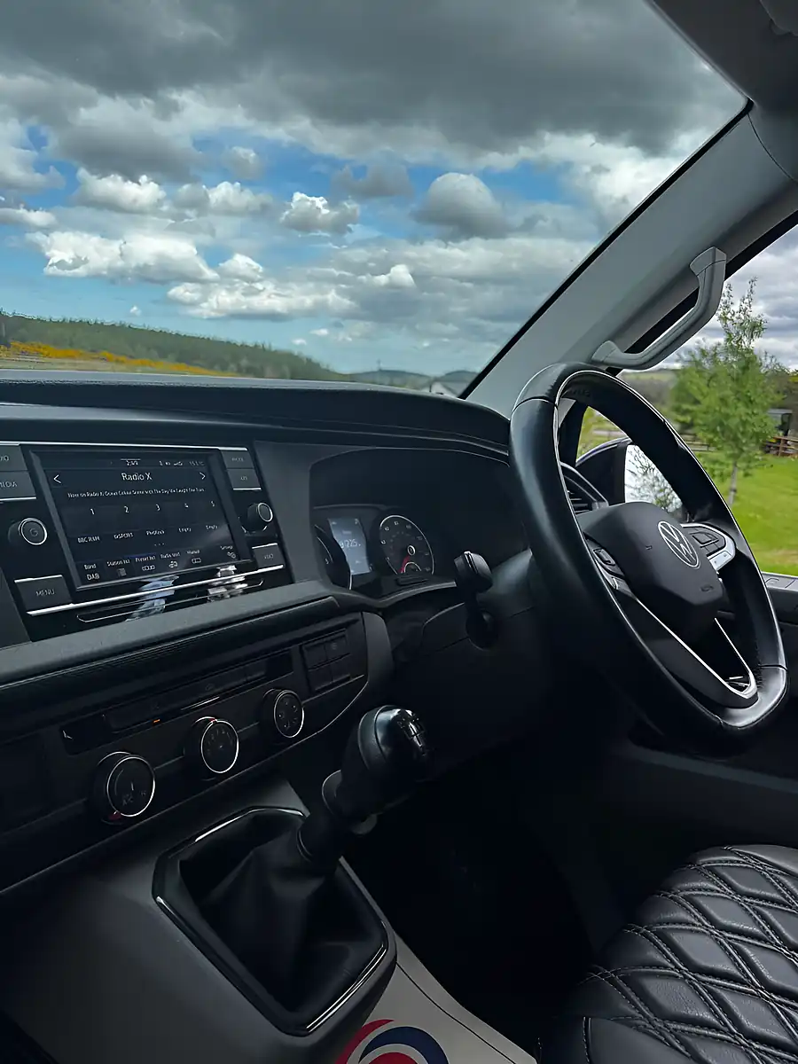 Used 2021 Volkswagen Transporter Highline Black - Interior and Exterior details 8